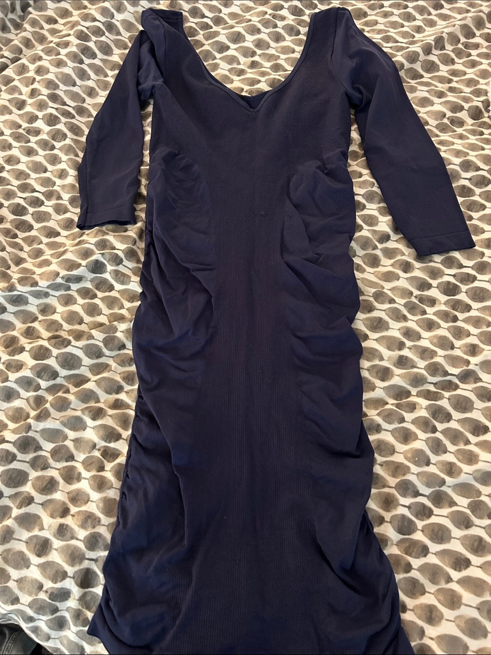 bebe Navy Long-Sleeve Ruched V-Neck Bodycon Dress